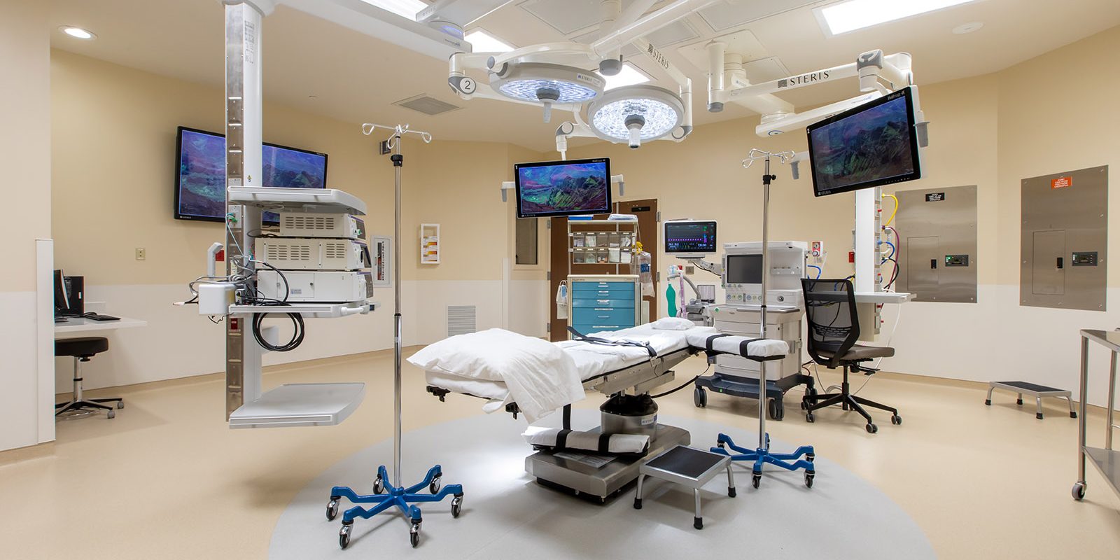 West Wing – P&S Surgical Hospital